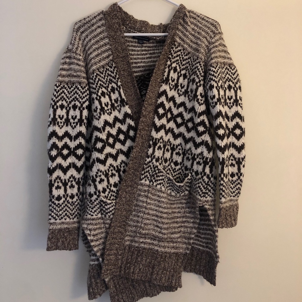 ✨American Eagle sweater cardigan M✨